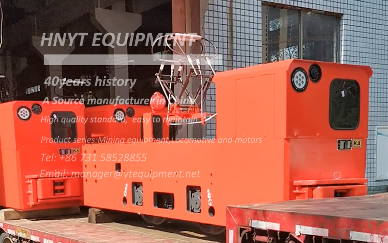 Delivery of 10 ton trolley wire locomotives 3.jpg