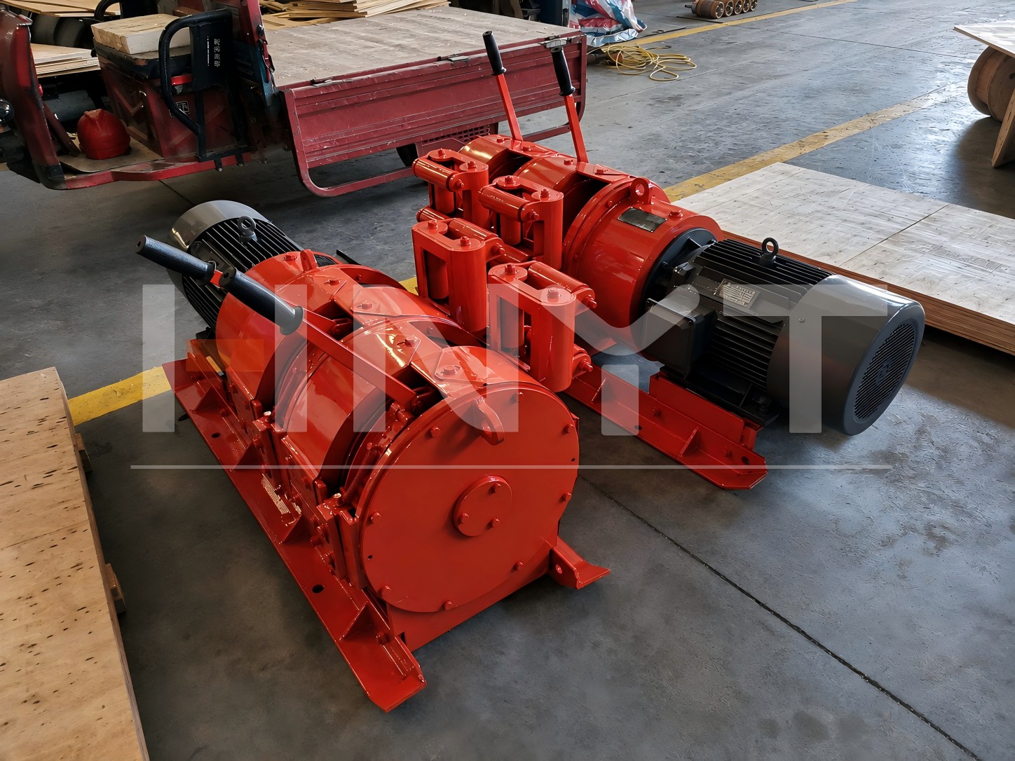 The 22 kW mining rake winch photographed on the factory floor before packing.jpg The 22 kW mining rake winch photographed on the factory floor before packing.jpg